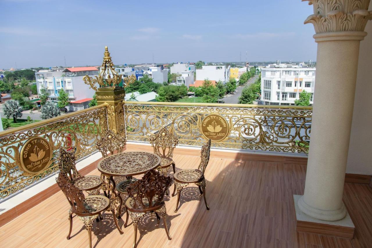 Tri Tam Hotel - Khach San Tri Tam Ben Luc Eksteriør bilde