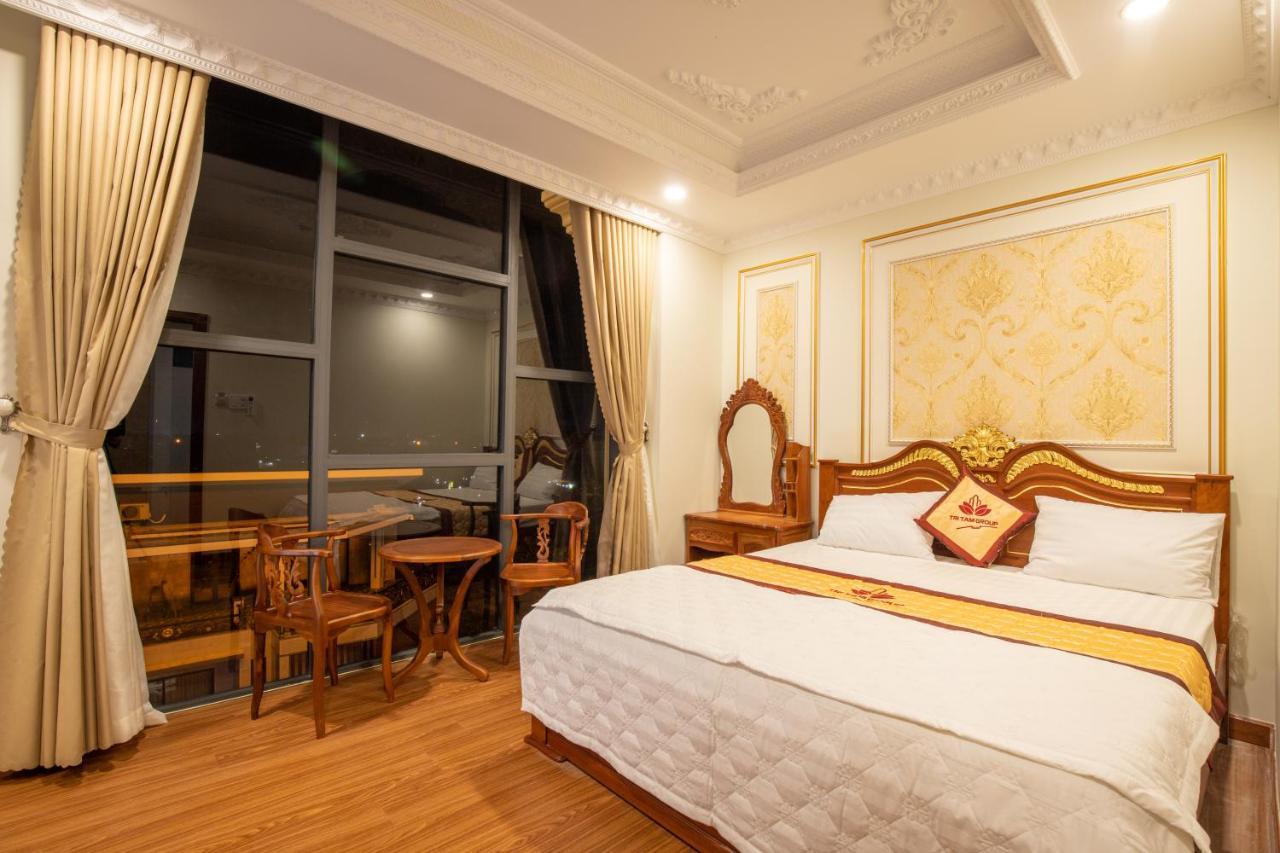 Tri Tam Hotel - Khach San Tri Tam Ben Luc Eksteriør bilde