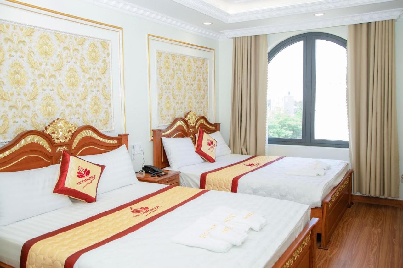 Tri Tam Hotel - Khach San Tri Tam Ben Luc Eksteriør bilde
