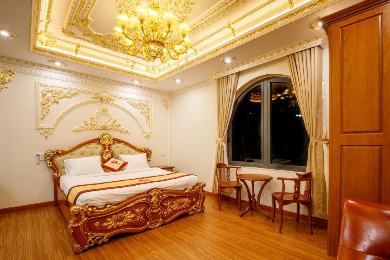 Tri Tam Hotel - Khach San Tri Tam Ben Luc Eksteriør bilde