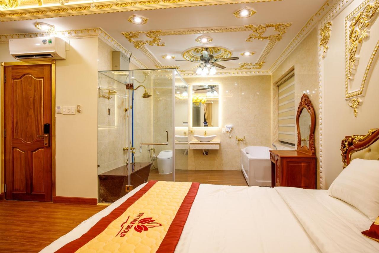 Tri Tam Hotel - Khach San Tri Tam Ben Luc Eksteriør bilde
